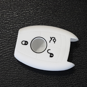 Autonavaimia sekä avainten osia ja kuoria